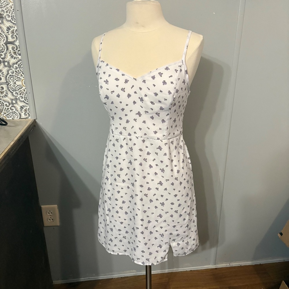 Hollister Floral Mini Dress White Purple‎ Sleeveless Casual Summer Dress (Large)